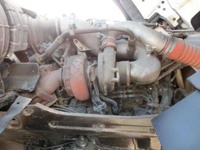 ギガキャブ付シャーシ　PDG-CYY77V8　 2WD 9830