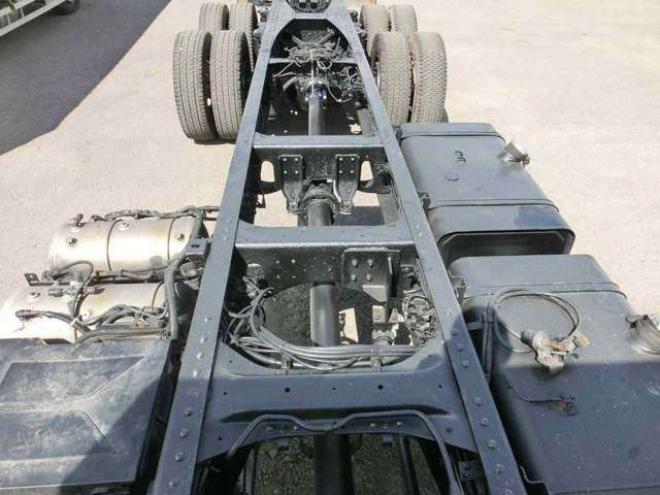 ギガキャブ付シャーシ　PDG-CYY77V8　 2WD 9830