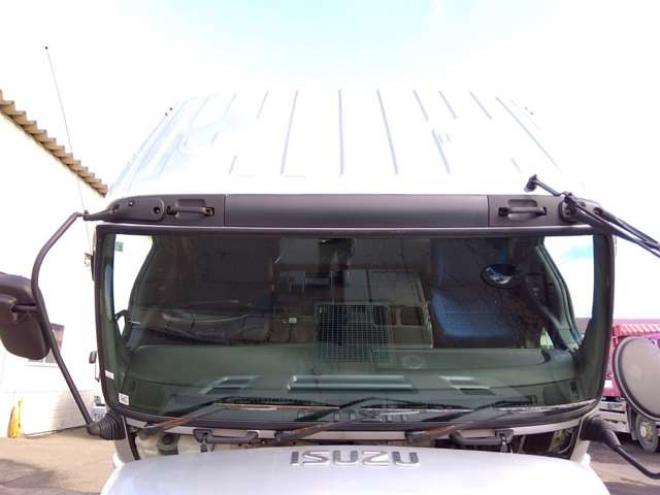 ギガコンテナ専用車　PDG-CVR77F8　 2WD 9830