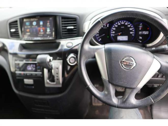 エルグランド2.5 250ハイウェイスター アーバンクロム 4WD　検R9/9　両側電動スライドドア　ETC　バックカメラ　自社　ローンカノウ 2500