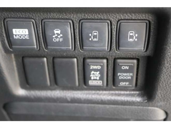 エルグランド2.5 250ハイウェイスター アーバンクロム 4WD　検R9/9　両側電動スライドドア　ETC　バックカメラ　自社　ローンカノウ 2500