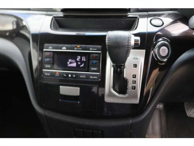 エルグランド2.5 250ハイウェイスター アーバンクロム 4WD　検R9/9　両側電動スライドドア　ETC　バックカメラ　自社　ローンカノウ 2500