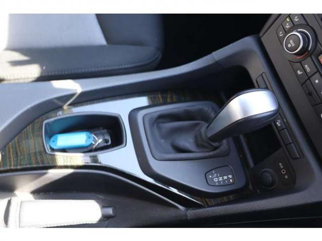 BMWX1 xドライブ 25i 4WD　検二年　シートヒーター　バックモニター 正規輸入車 3000