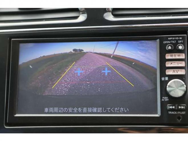 セレナ2.0 ハイウェイスター Vセレクション 4WD　検二年　バックカメラ　自社　ローンカノウ 2000