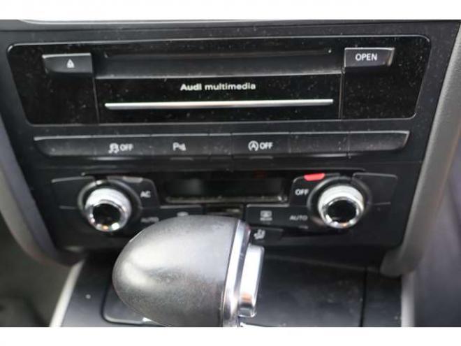 アウディA4アバント 2.0 TFSI クワトロ 4WD　検二年　後期　バックカメラ　Bluetooth 正規輸入車 2000