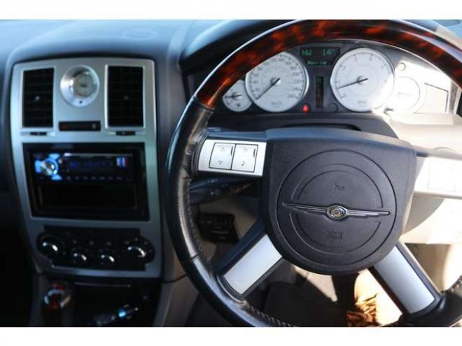 クライスラー300C 3.5　検R9/10　Bluetooth　シートヒーター　レザーシート　ETC 正規輸入車 2WD 3500