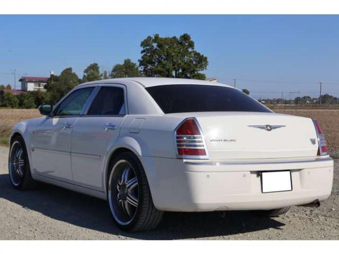 クライスラー300C 3.5　検R9/10　Bluetooth　シートヒーター　レザーシート　ETC 正規輸入車 2WD 3500