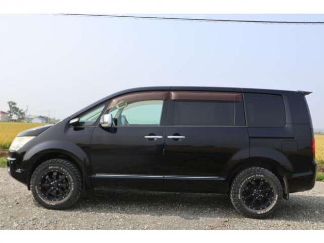 デリカD：5 2.4 シャモニー 4WD　検二年　左パワースライドドア　バックモニター　マッドタイヤ 2400