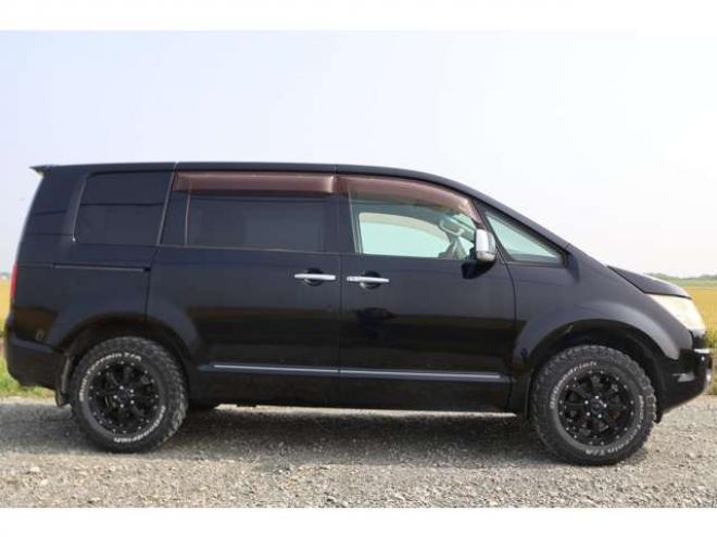 デリカD：5 2.4 シャモニー 4WD　検二年　左パワースライドドア　バックモニター　マッドタイヤ 2400