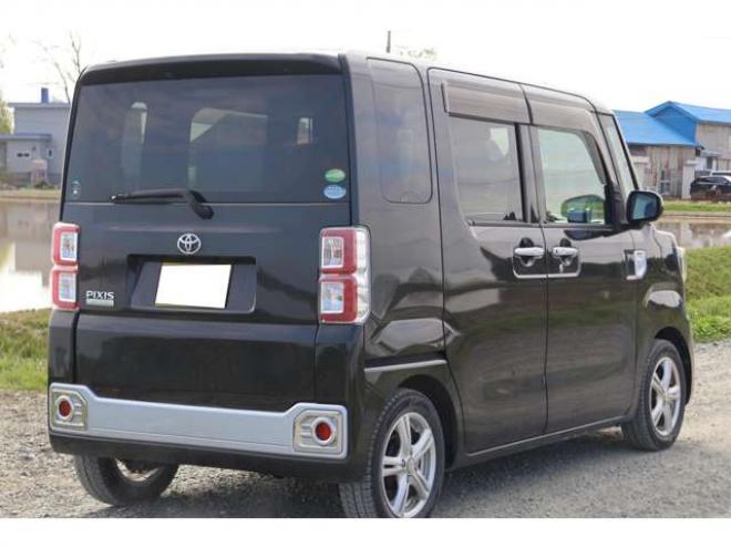 ピクシスメガX SA 4WD　検2年　ワンオーナー　社外ナビ　シートヒーター　フルセグ　自社　ローンカノウ 660
