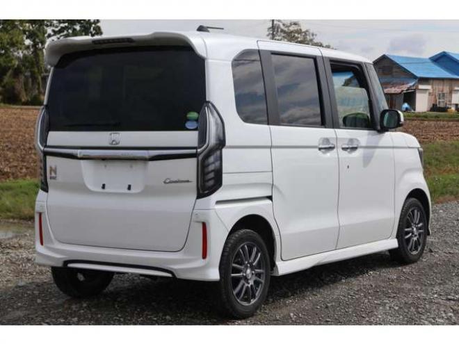 N-BOXカスタム 660 G L ホンダセンシング 4WD　検二年　バックカメラ　両席シートヒーター　TV　ETC 660
