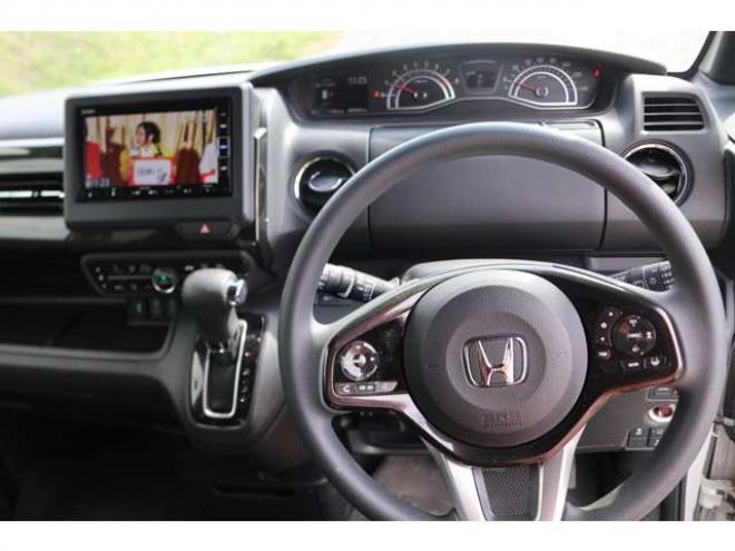 N-BOXカスタム 660 G L ホンダセンシング 4WD　検二年　バックカメラ　両席シートヒーター　TV　ETC 660
