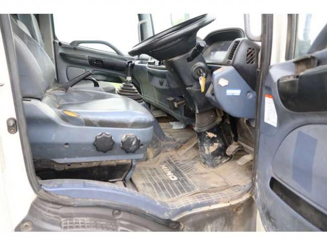 レンジャークレーン車　検1年　三段　フックイン 2WD 4700