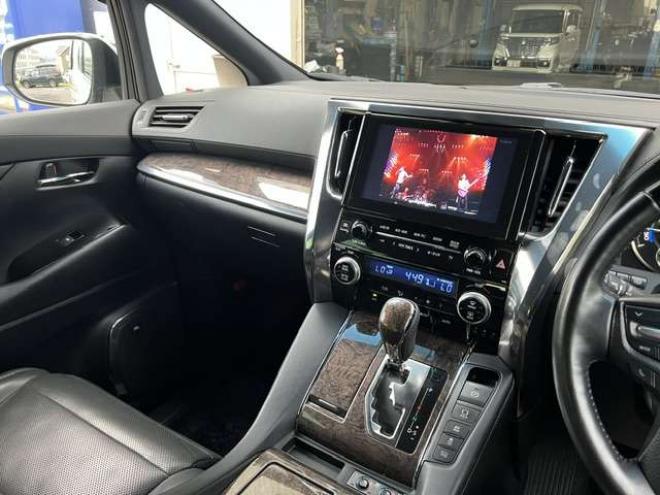 アルファードハイブリッド 2.5 エグゼクティブ ラウンジ E-Four 4WD　法定12ヵ月点検整備付・モデリスタエアロ・純正ナビ・純正リアモニター・パノラミックビューモニター・デジタルインナーミラー・ベンチレーションシート・純正エンジンスターター・寒冷地仕様車 2500