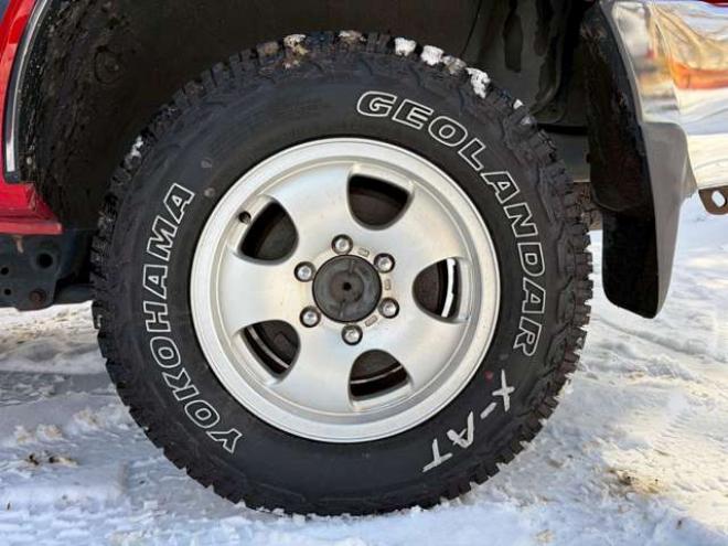 ハイラックスサーフ2.7 SSR-X 4WD　リフトアップ　全塗装済レッド　社外ナビ　ETC　パワステ　パワーウィンドウ　ABS　キーレスエントリー　ルーフレール　サンルーフ 2700