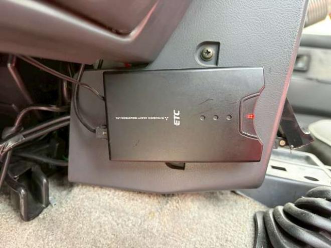 サファリ4.2 エクストラ標準ルーフグランロード ディーゼル 4WD　リフトアップ　パワステ　パワーウィンドウ　社外グリル　全塗装済　リアヒーター　デフロック　社外キーレス 4200