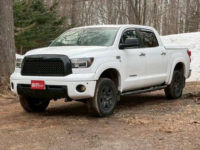 タンドラクルーマックス SR5 5.7 V8 4WD　 5700