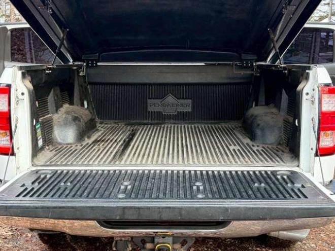 タンドラクルーマックス SR5 5.7 V8 4WD　 5700