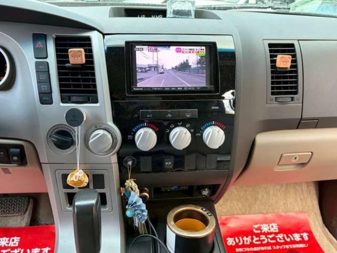 タンドラクルーマックス SR5 5.7 V8 4WD　 5700