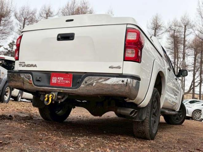 タンドラクルーマックス SR5 5.7 V8 4WD　 5700