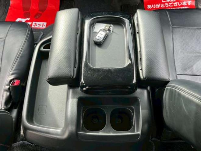 ハイエース2.7 GL ロング ミドルルーフ 4WD　10人乗り　パワステ　パワーウィンドウ　エアコン　社外ナビ　後席モニター　キーレスエントリー　片側スライドドア　盗難防止装置　フロントモデリスタ 2700