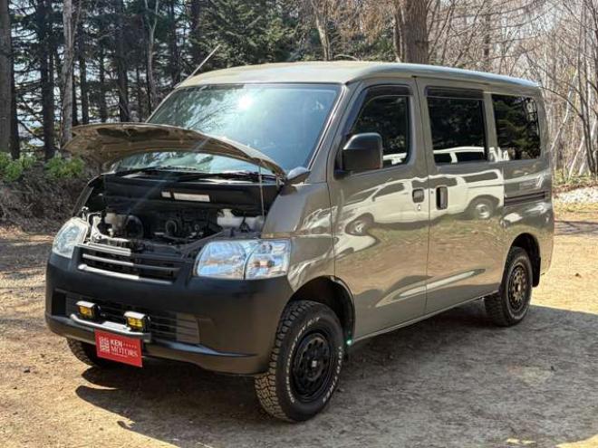 タウンエースバン1.5 GL 4WD　バックカメラ　エアコン　ドライブレコーダー　ETC　パワステ　パワーウィンドウ　ABS　キーレスエントリー　ベッドキット　寒冷地仕様　全塗装済 1500