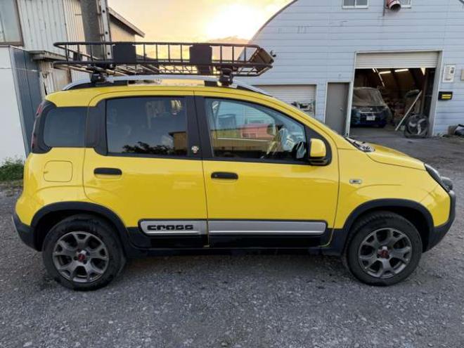 フィアットパンダ クロス 4×4 4WD　 正規輸入車 900