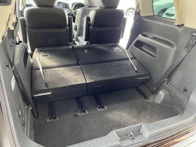 エルグランド2.5 250ハイウェイスター プレミアム 4WD　両側Pスラ・新規車検整備付・本州仕入車 2500