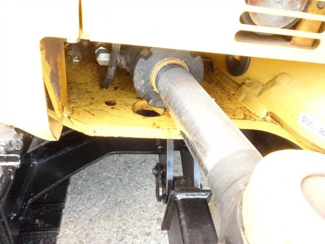 バックホーCAT　304E2CR　バケット容量0.18m3