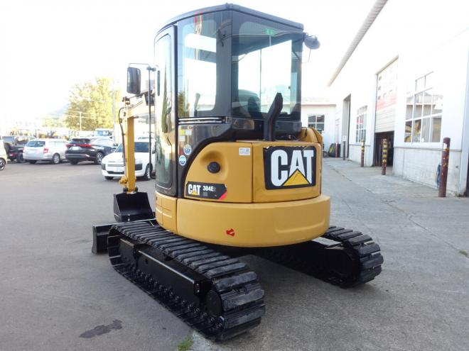 バックホーCAT　304E2CR　バケット容量0.18m3