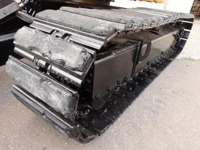 バックホーCAT　304E2CR　バケット容量0.18m3