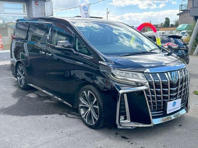 アルファードハイブリッドハイブリッド2.5SR 4WD　ローンが不安な方＜優遇ローン＞　寒冷地仕様　純正ワイドナビ　後席モニター　黒革シート 4WD 2500 5Dr