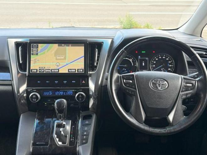 アルファードハイブリッドハイブリッド2.5SR 4WD　ローンが不安な方＜優遇ローン＞　寒冷地仕様　純正ワイドナビ　後席モニター　黒革シート 4WD 2500 5Dr