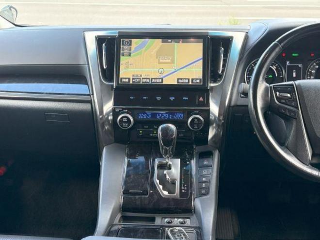 アルファードハイブリッドハイブリッド2.5SR 4WD　ローンが不安な方＜優遇ローン＞　寒冷地仕様　純正ワイドナビ　後席モニター　黒革シート 4WD 2500 5Dr