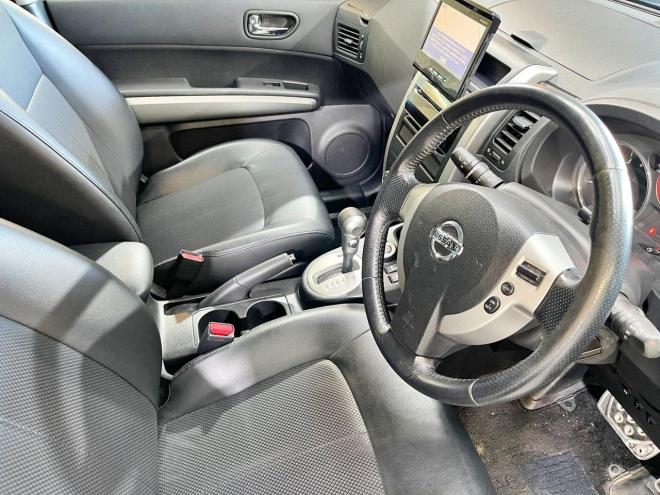 エクストレイル20Xtt 4WD 5年保証 自社認証工場 車検整備2年付 ナビTV Bカメ ETC 修復歴無 寒冷地仕様 禁煙 4WD 1997