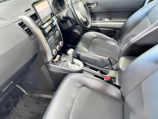 エクストレイル20Xtt 4WD 5年保証 自社認証工場 車検整備2年付 ナビTV Bカメ ETC 修復歴無 寒冷地仕様 禁煙 4WD 1997