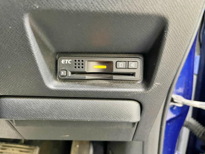 ステップワゴンZ HDDナビエディション 4WD 5年保証 自社認証工場 車検整備2年付 スマキー ナビTV Bカメ ETC 修復歴無 寒冷地仕様 禁煙 4WD 2000