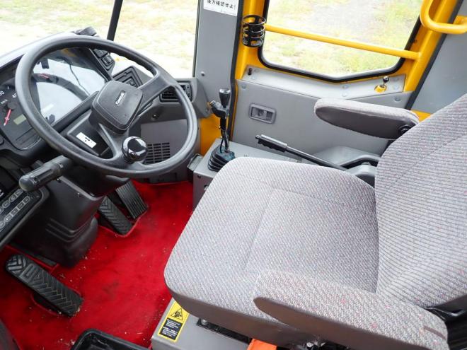 ホイールローダ50ZV2  エアコン付　スノースパイクタイヤ　石狩ヤード 4WD