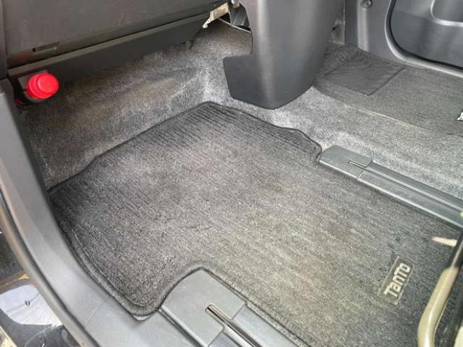 タントカスタム RS トップエディション SAII 4WD　後期型/1年保証/Bluetooth/ナビ・フルセグTV/バックカメラ/エンジンスターター/純正15インチアルミホイール/アルミホイール付き冬タイヤ付き/ハーフレザーシート/LEDフォグライト/車検整備2年付/法定整備/修復歴無し 660