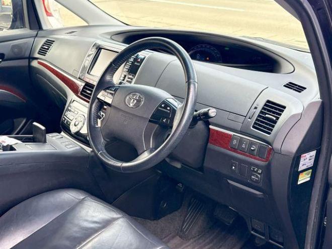 エスティマハイブリッドハイブリッド2.4アエラス レザーPKG 4WD　ローンが不安な方＜優遇ローン＞　本州仕入　純正ナビTV　後席モニター　両側パワースライド　電動リアゲート 4WD 2400 5Dr