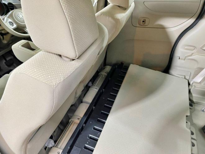 N-BOX+Ｇ・Ｌパッケージ 4WD 5年保証 自社認証工場 車検整備2年付 スマキー ナビ 福祉車両 車椅子 修復歴無 寒冷地仕様 禁煙 4WD 660