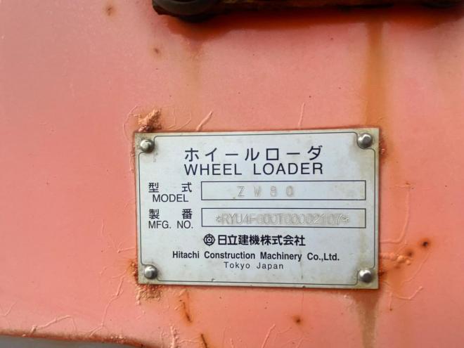ホイールローダZW80　スパイクタイヤ　恵庭ヤード