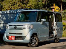 N-BOX+　4WD フルフラットシート190センチ　左パワースライド　車中泊可能　バックカメラ　エンジンスターター　ワンセグナビ　ETC タイミングチェーン車　スマートキー 4WD 660 5Dr