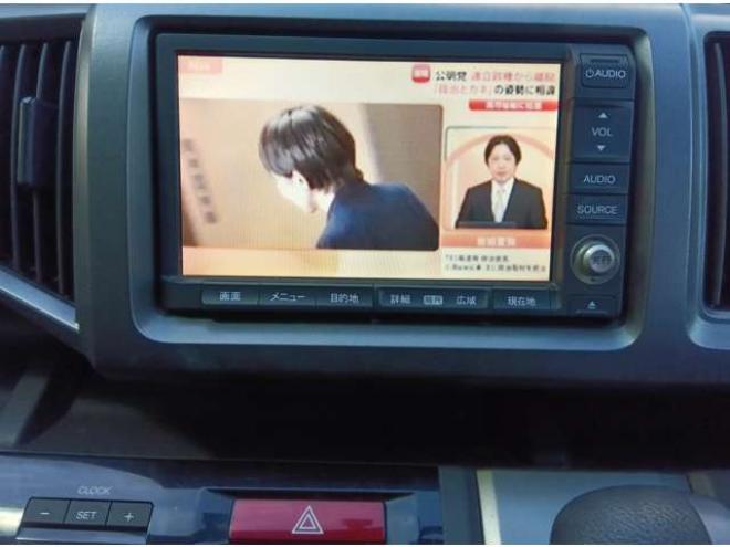 ステップワゴン2.0 G HIDエディション 4WD　車検令和10年8月　4WD　ナビ&TV&バックカメラ　両側電動スライドドア　　ETC　夏冬タイヤホイール付　HIDヘッドライト 2000