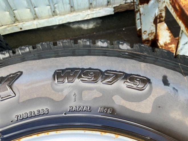 その他2022年スタッドレスタイヤ　W979　キャンター2tクラス　6本セット　TOPYホイール5穴
