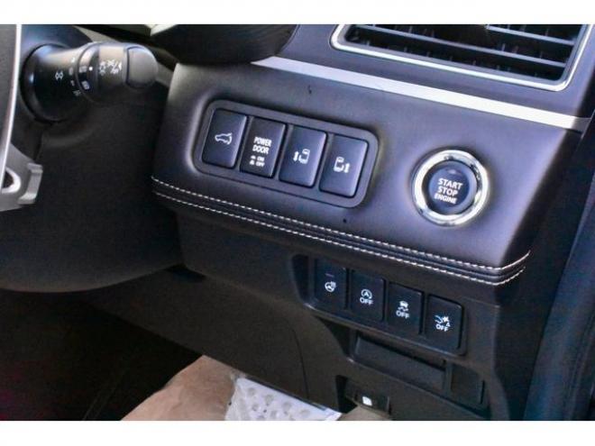 デリカＤ：５ Ｐ ２６型 ４ＷＤ Ｐ ＴＡＲＯＵＳセレクション 登録済未使用車 Ｓ－ＡＷＣ １１型ナビ ドラレコ前後 ＥＴＣ フロアマット（北海道） 登録済未使用車 4WD 2200(D) 5Dr