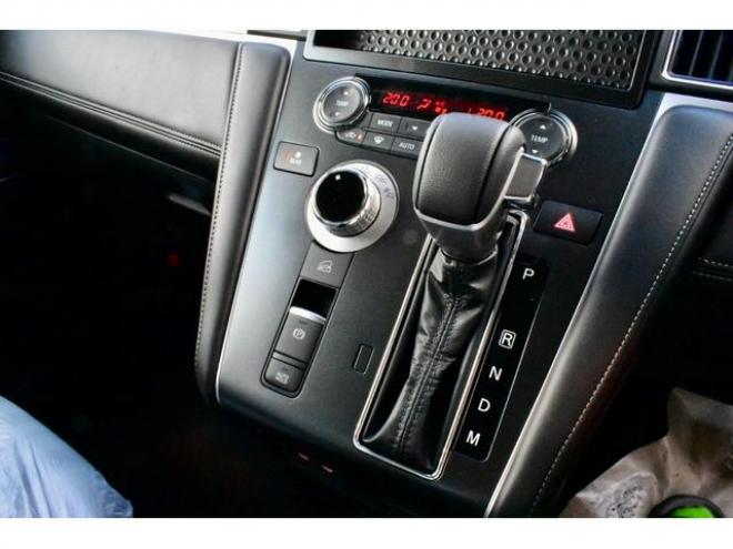デリカＤ：５ Ｐ ２６型 ４ＷＤ Ｐ ＴＡＲＯＵＳセレクション 登録済未使用車 Ｓ－ＡＷＣ １１型ナビ ドラレコ前後 ＥＴＣ フロアマット（北海道） 登録済未使用車 4WD 2200(D) 5Dr