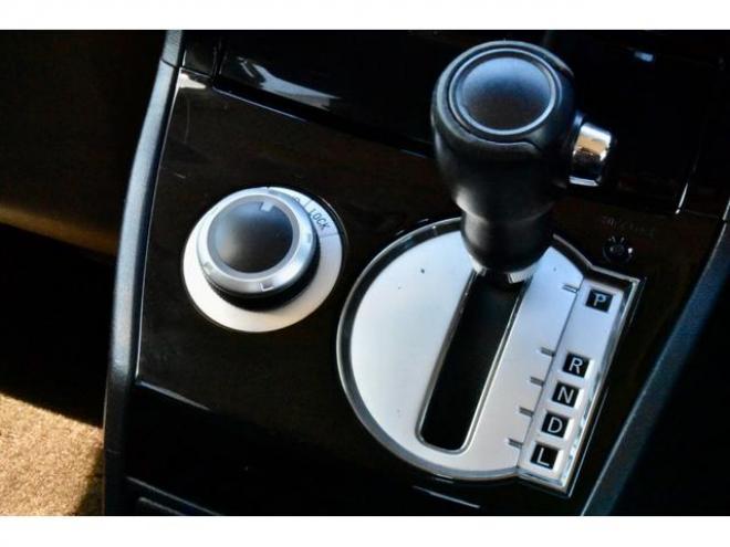 デリカＤ：５ Ｄ パワーパッケージ ４ＷＤ Ｆグリルラプターペイント 新品タイヤ／アルミ 新品フロントガード シートカバー ステップ付 社外ナビ／ＴＶ／バックカメラ マッドフラップ（北海道） 4WD 2200(D) 5Dr
