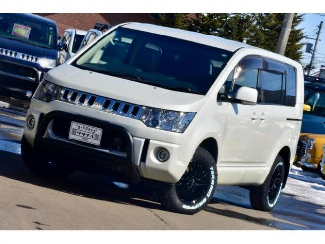 デリカＤ：５ Ｄ パワーパッケージ ４ＷＤ 新品フロントガード 新品１６インチホイール／タイヤ ディーラー整備（北海道） 4WD 2200(D) 5Dr