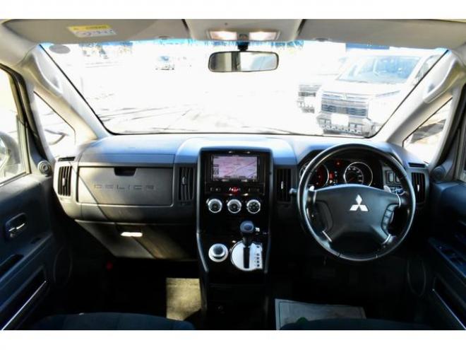 デリカＤ：５ Ｄ パワーパッケージ ４ＷＤ 新品フロントガード 新品１６インチホイール／タイヤ ディーラー整備（北海道） 4WD 2200(D) 5Dr